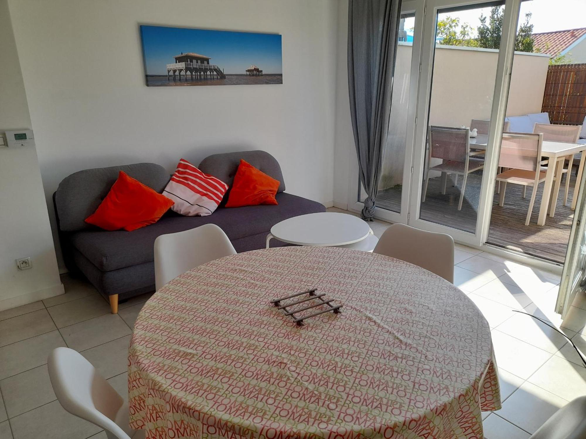 Apartment La Teste-de-buch, 2 Pieces, 4 Personnes - Fr-1-319-424 *